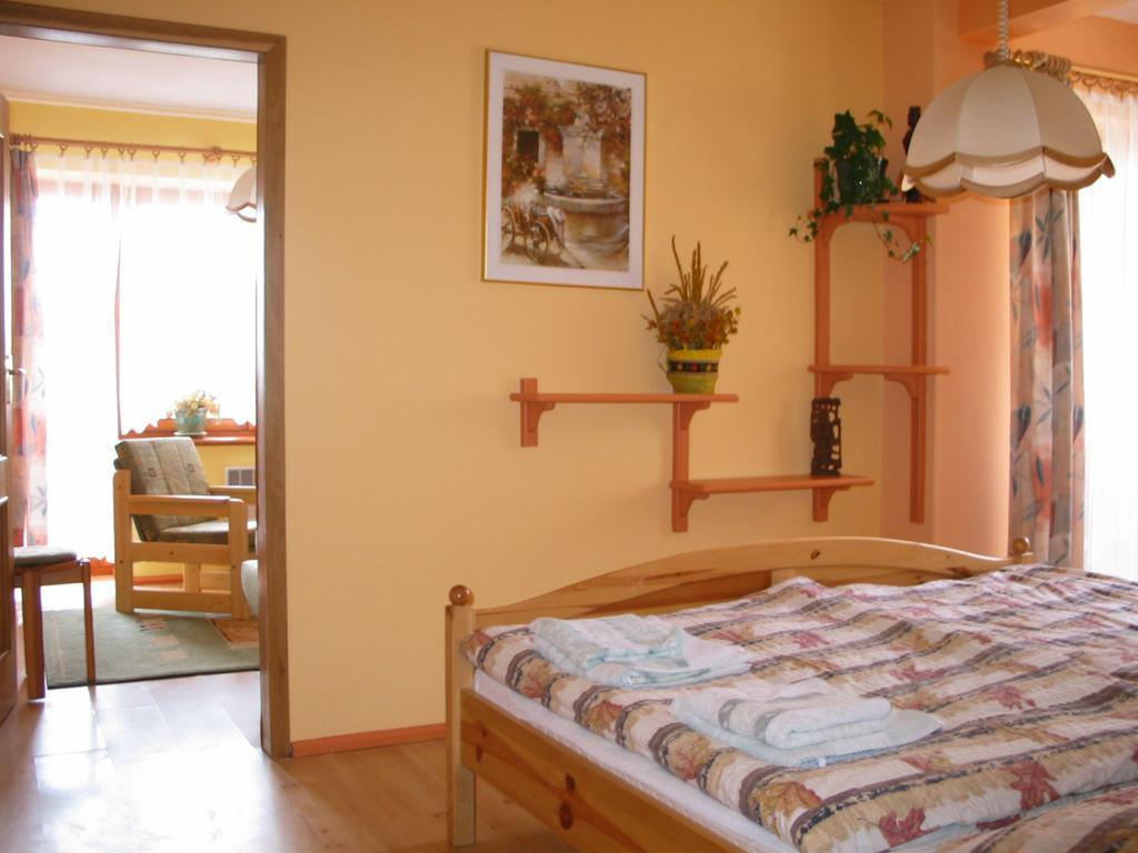Pensjonat Lotos Krynica Morska Room photo